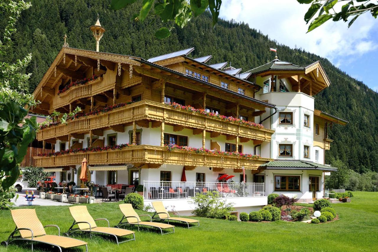 Ferienhof Oblasser Mayrhofen Exterior photo