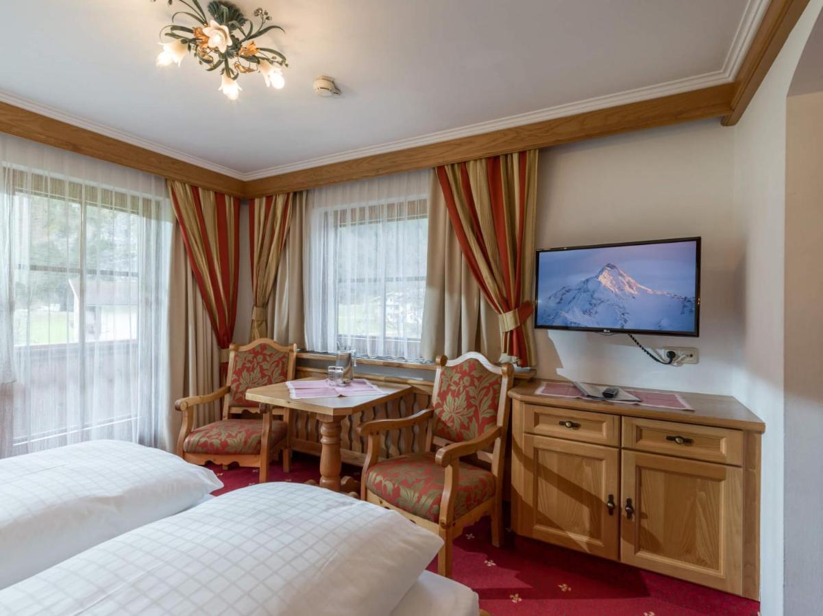 Ferienhof Oblasser Mayrhofen Exterior photo